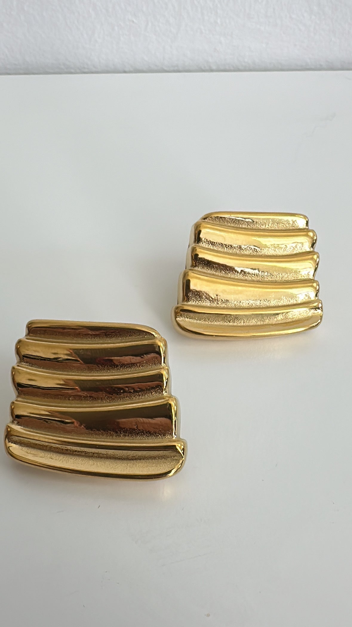 Bonnie - Gold Statement Earring