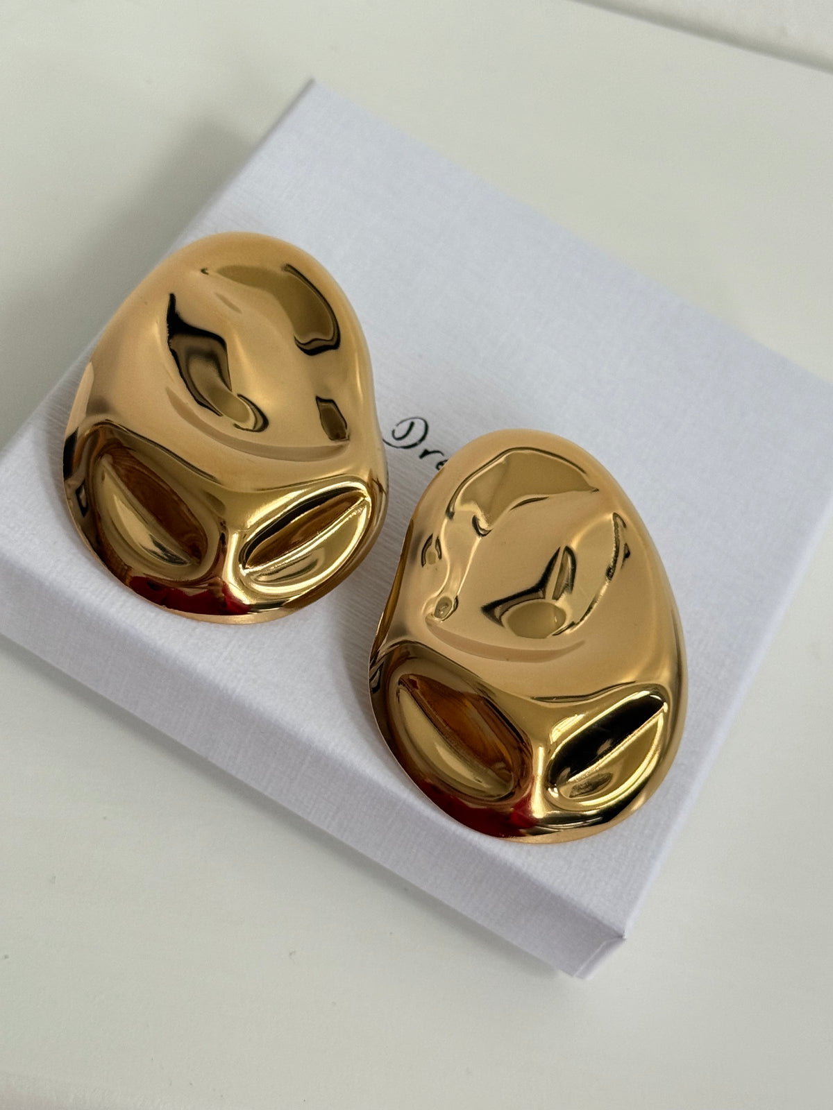 Cass - Gold Statement Earring