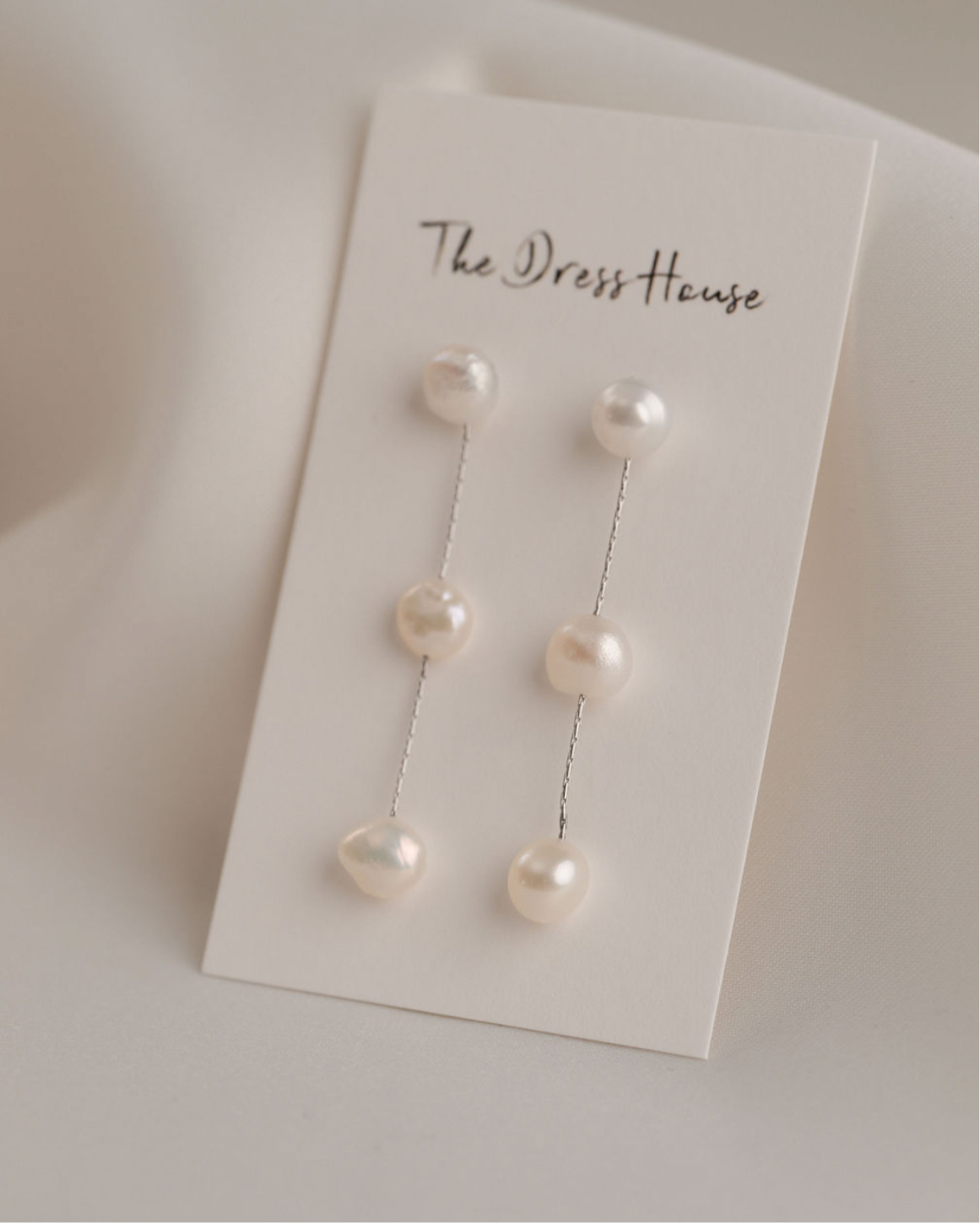 Arla - Silver Pearl Earring