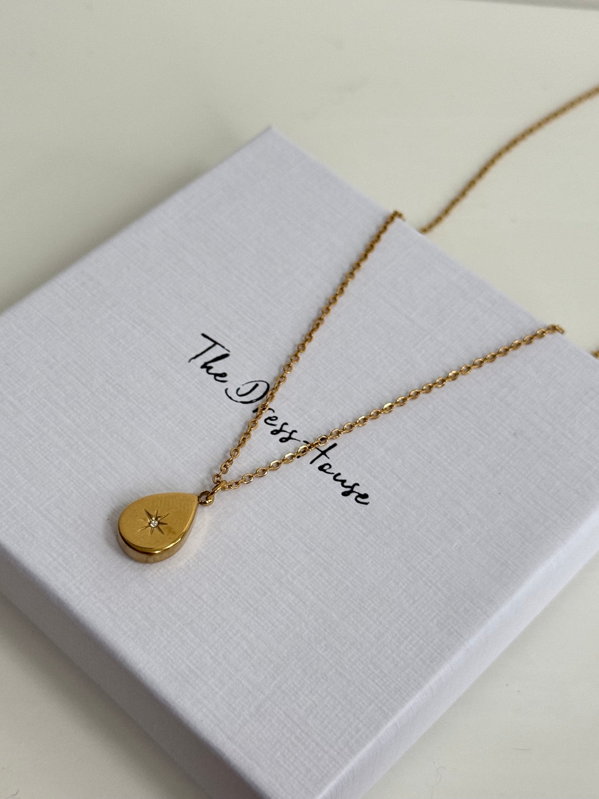 Shelly - Gold Necklace