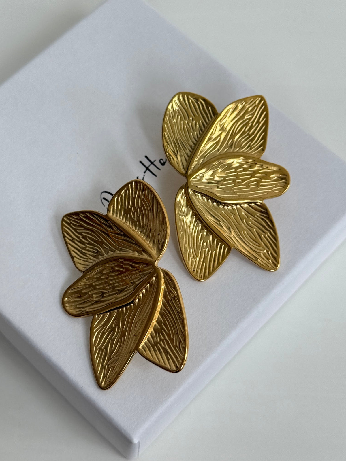 Alina- Gold Statement Earring