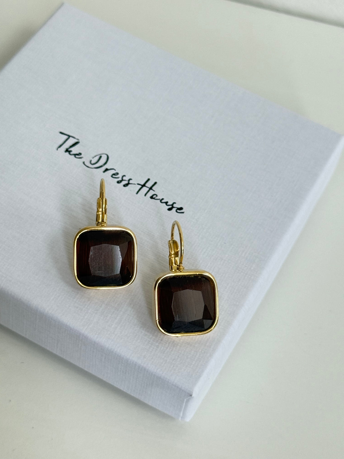 Celly - Gold Brown Earring