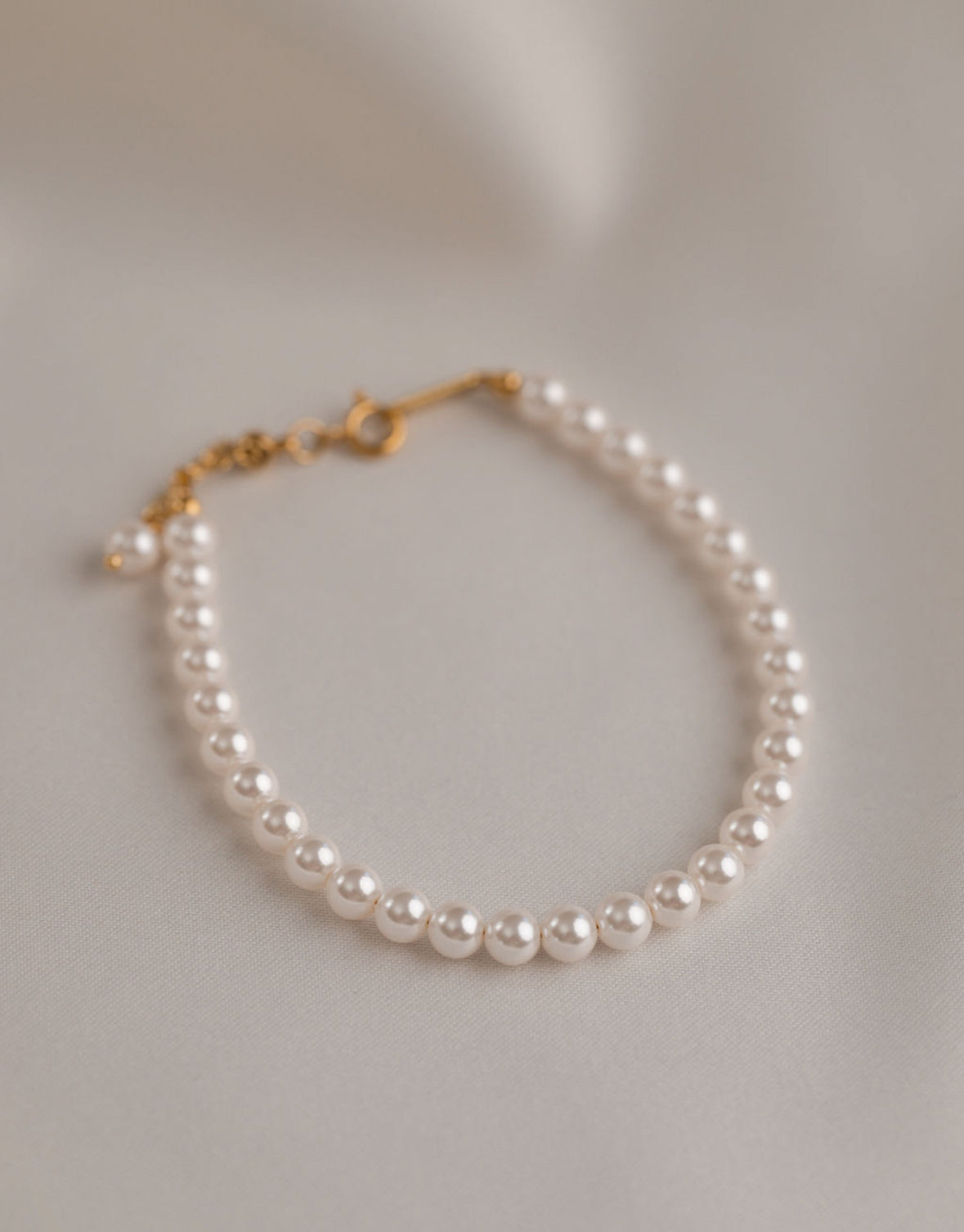 Matilda - Pearl Gold Bracelet