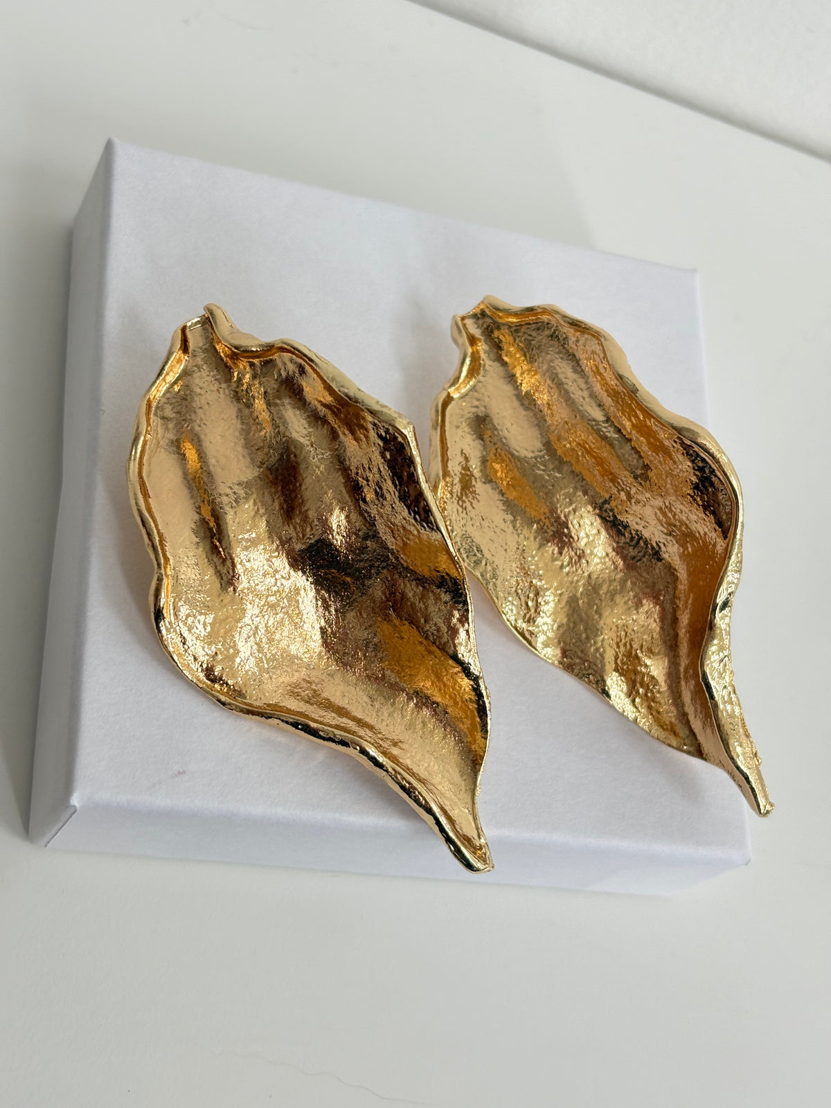 Eliza - Gold Statement Earring