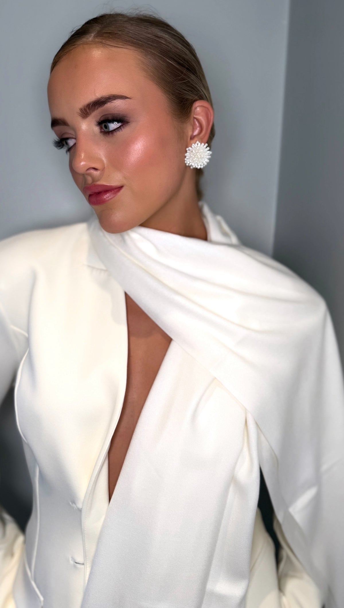 Lydia - Pearl Cluster Earring