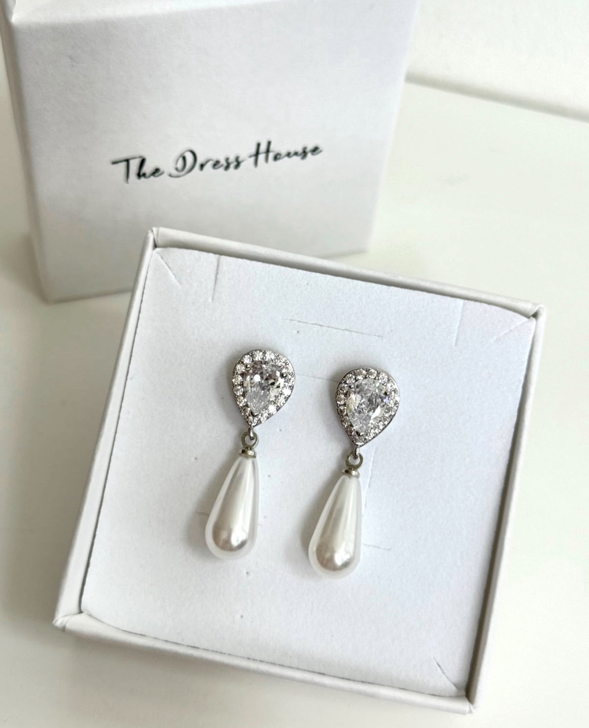 Julia - Silver Pearl Earring