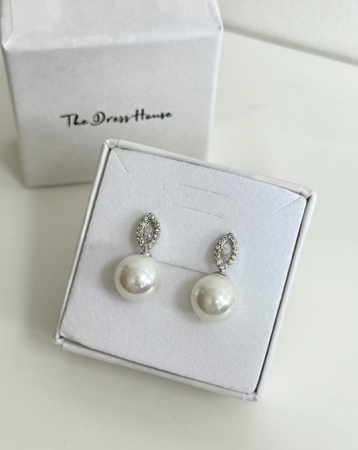 Stella - Silver Pearl Earring