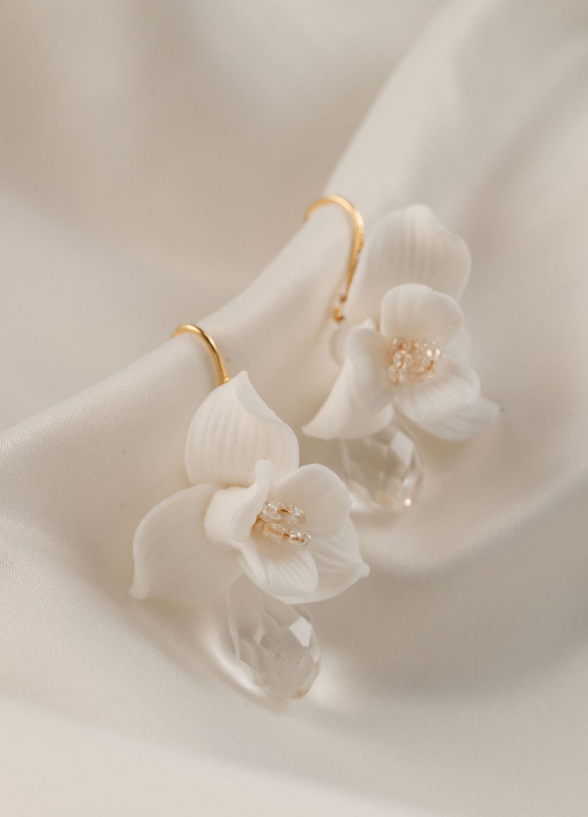Ruth - Gold Ceramic Earring