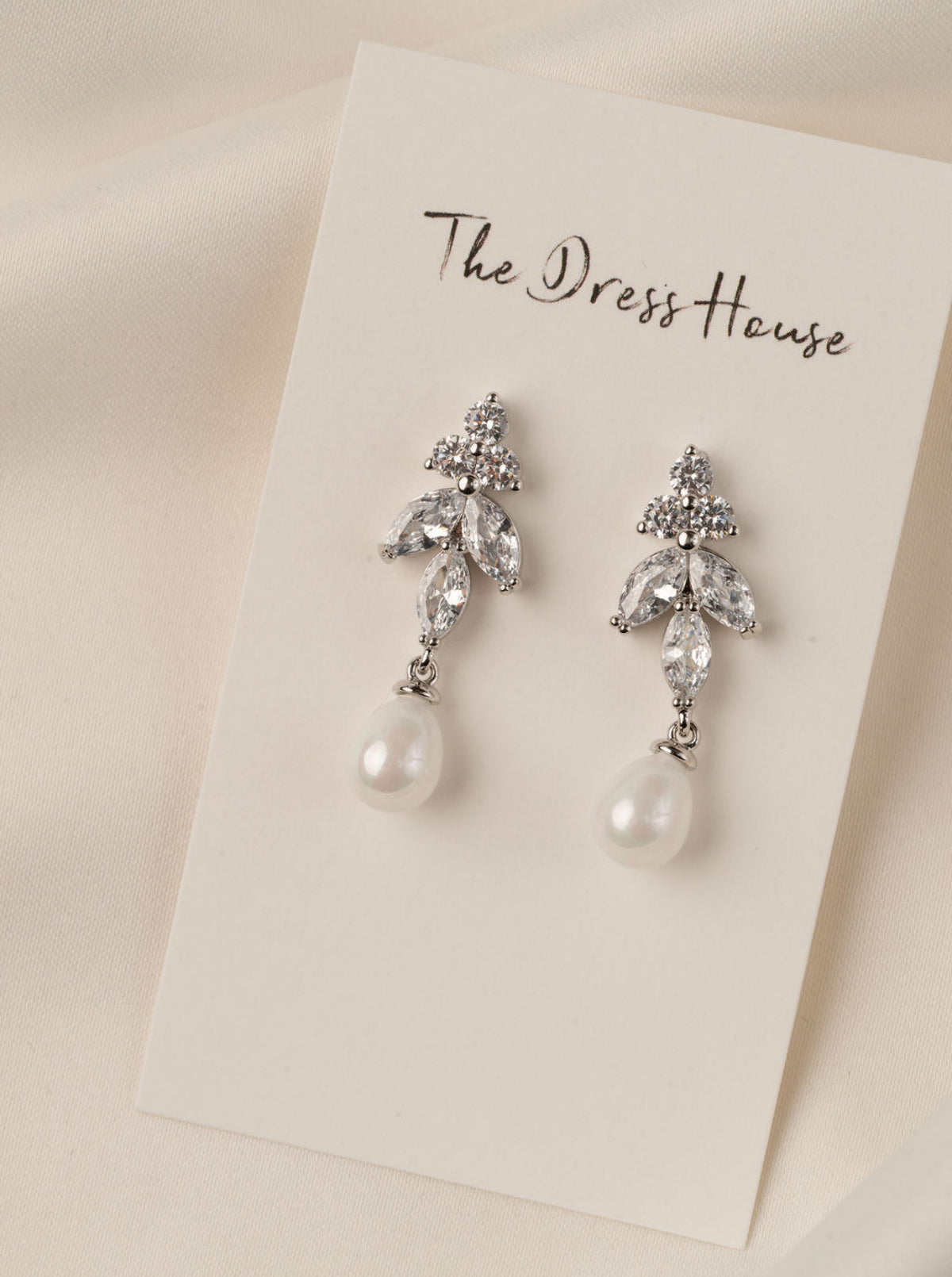 Cora - Bridal Silver Pearl Earring Bracelet Set