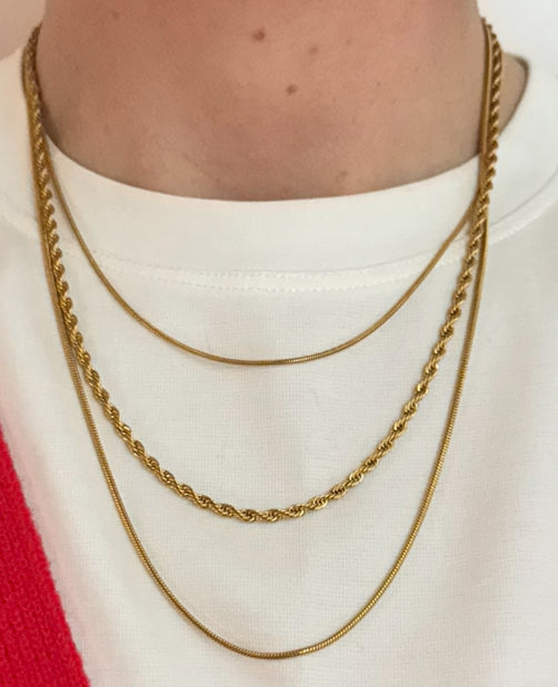 Amelia - Triple Layer Single Gold Necklace