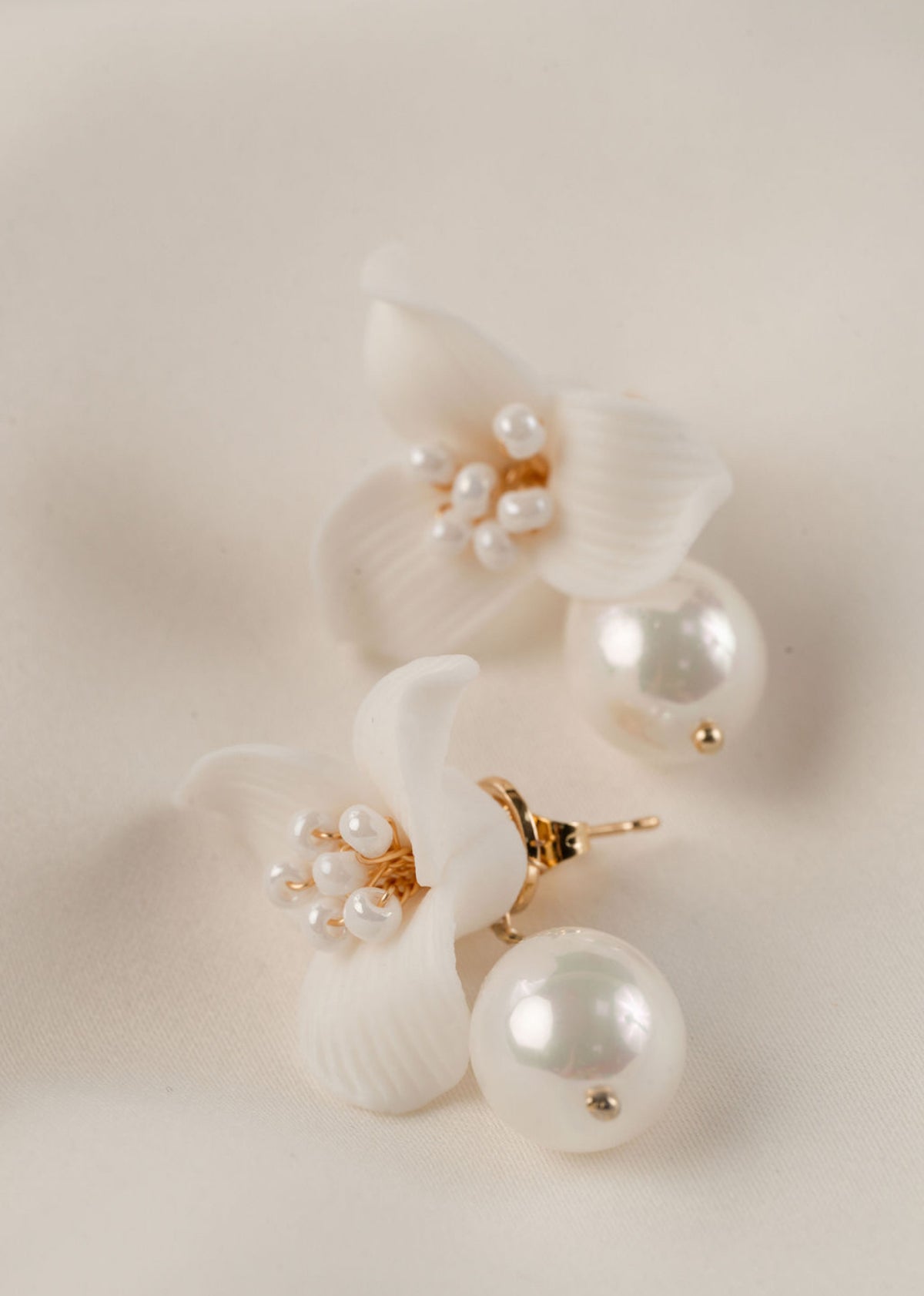 Chloe - Ivory Ceramic Pearl Earring