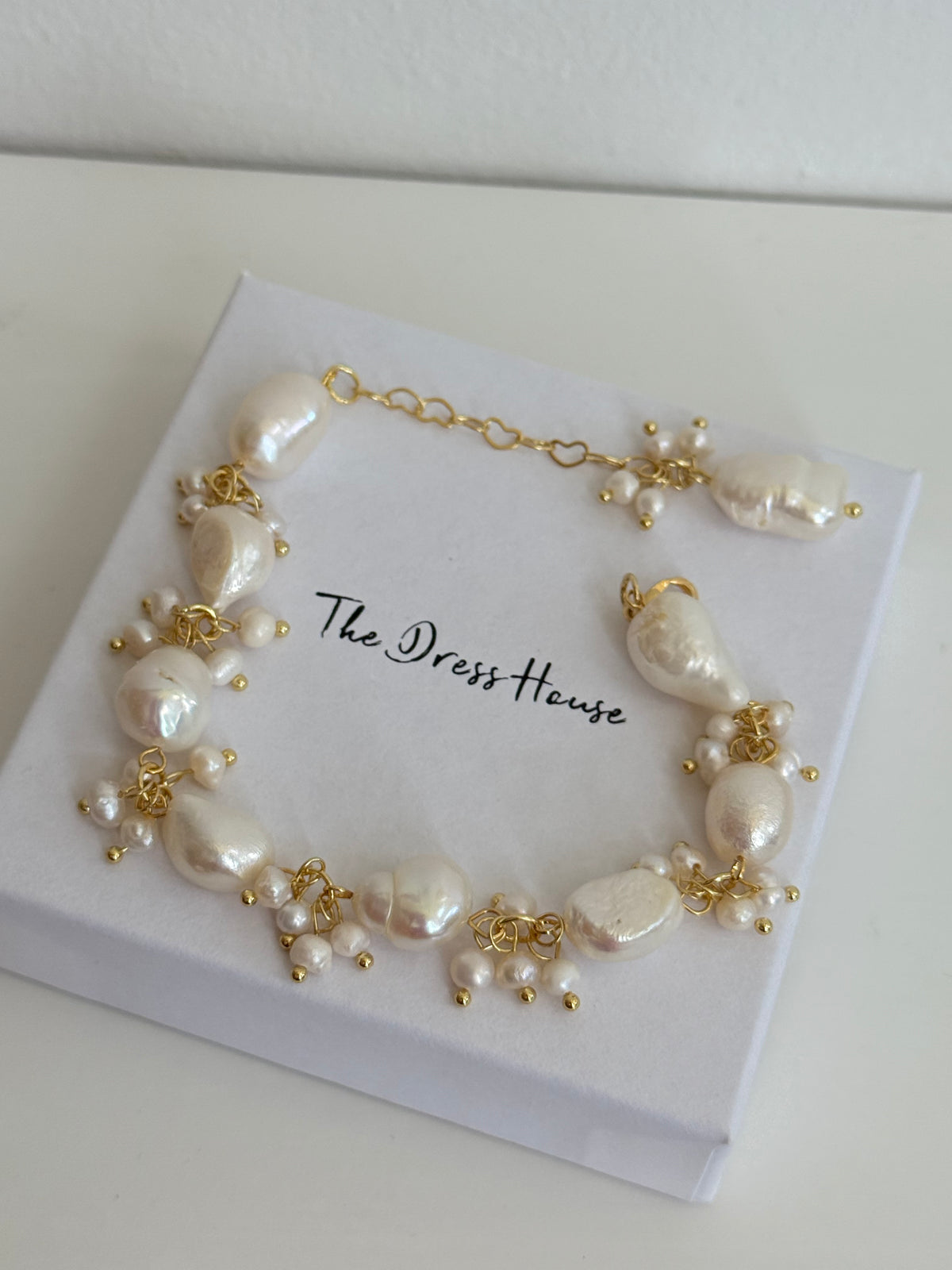 Lily - Gold Pearl Bracelet