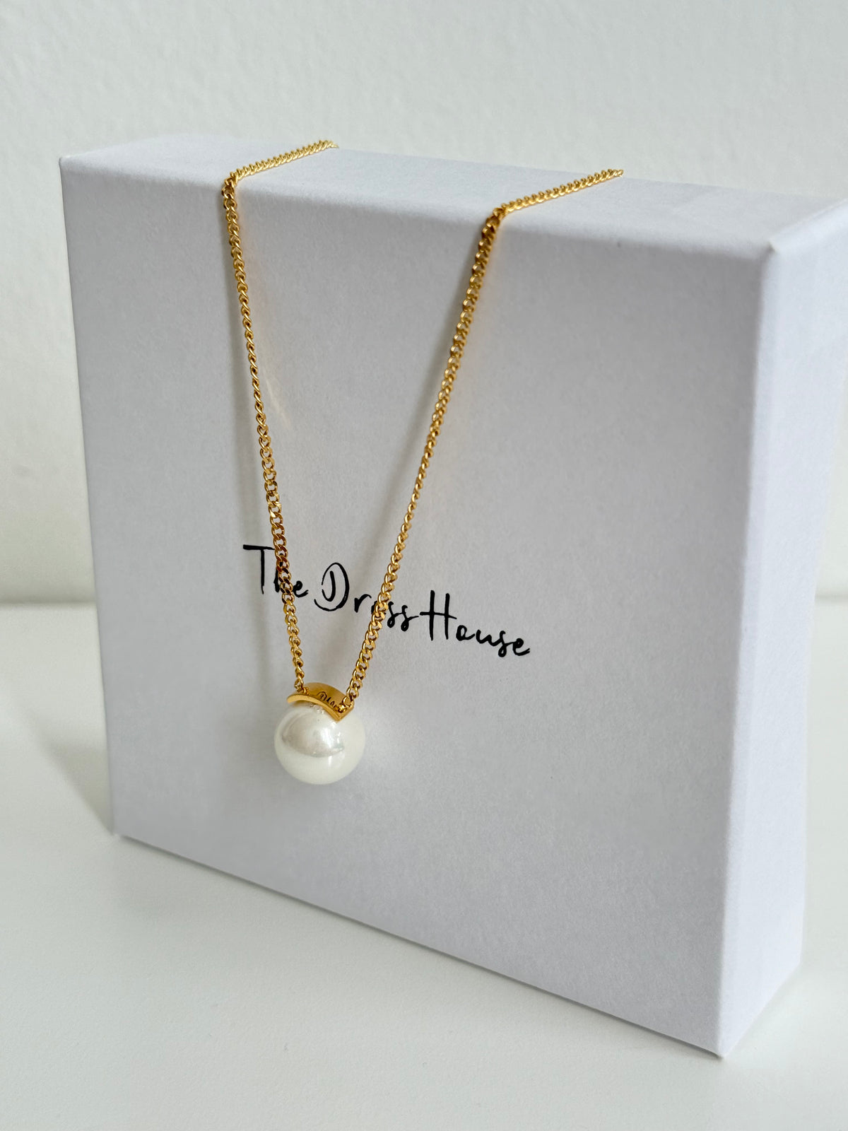 Lydia - Gold Pearl Necklace