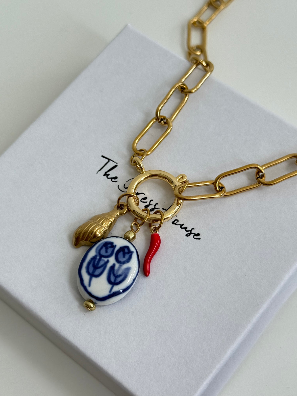 Kira - Gold Seashell Summer Necklace