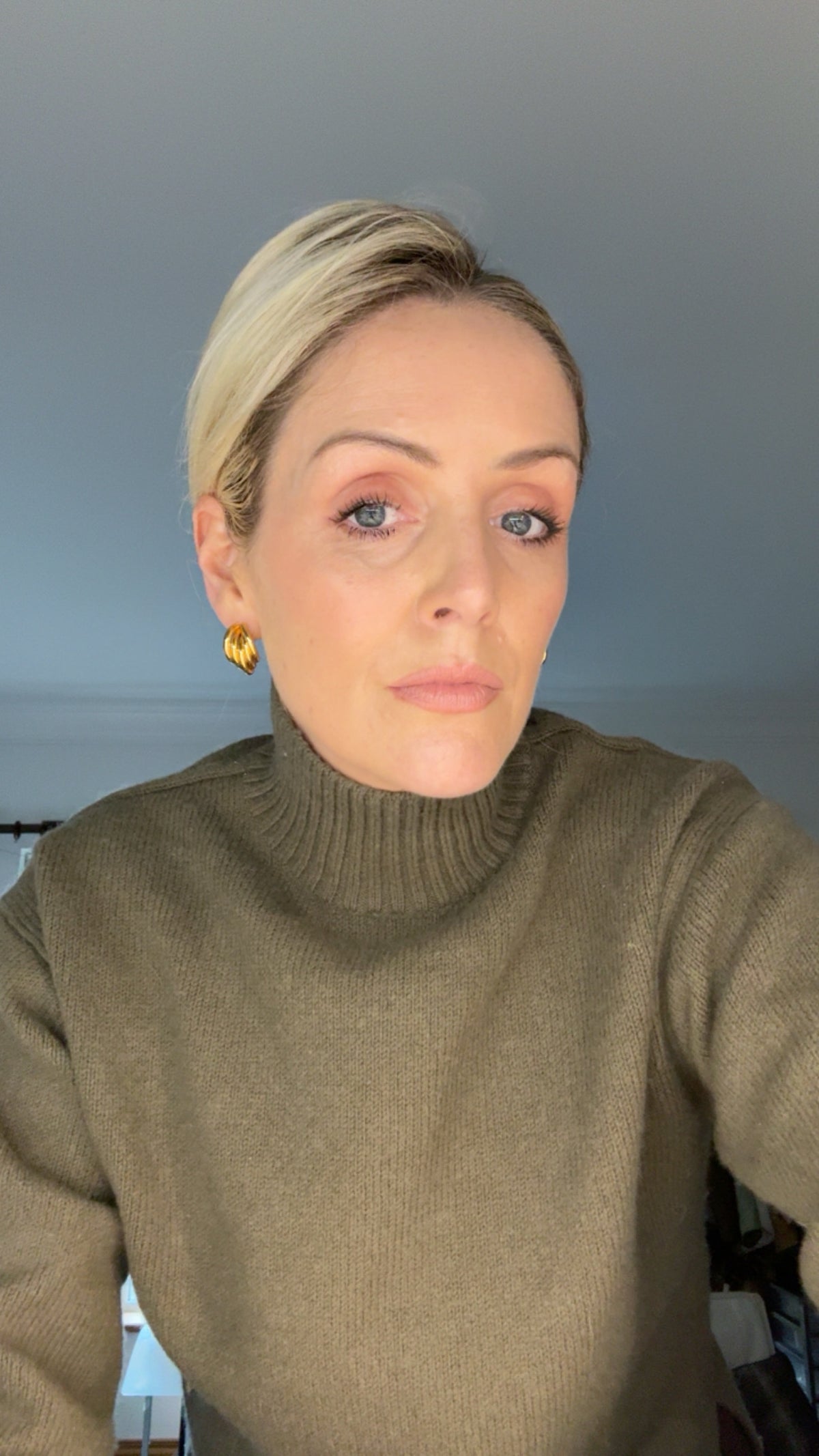 Koco - Gold Hoop Earring