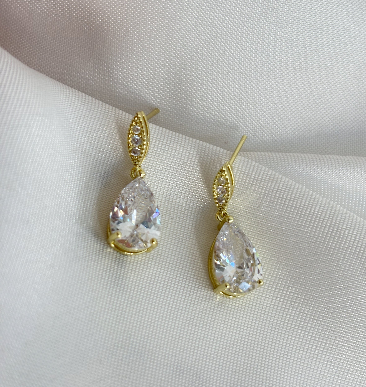 Ellie - Gold Earring