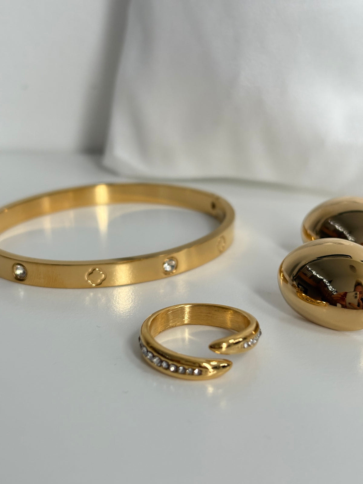 Dress House Gift Set 73 - Gold Bangle Earring Ring