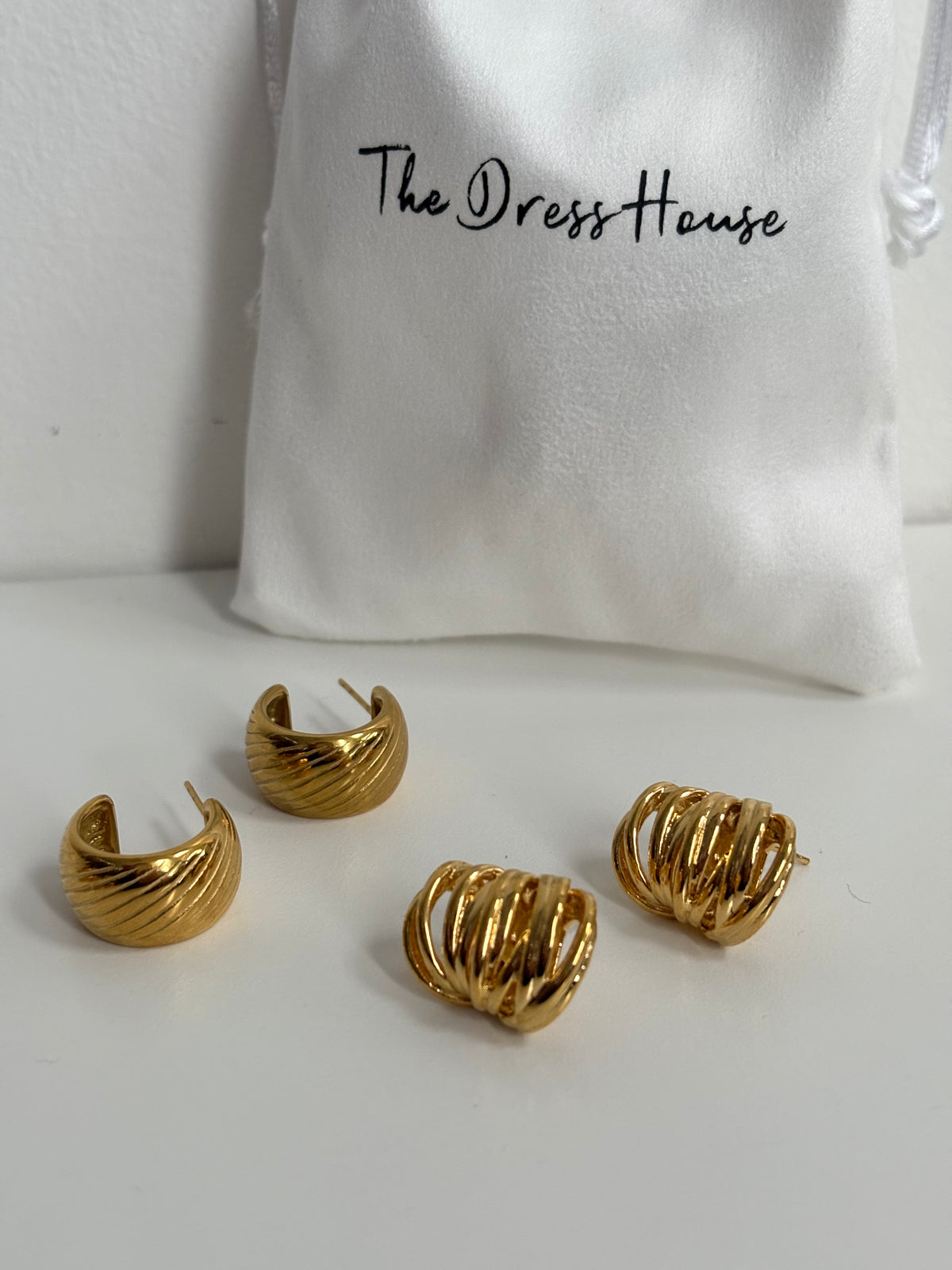 Dress House Gift Set 68 - Gold Hoop Earring