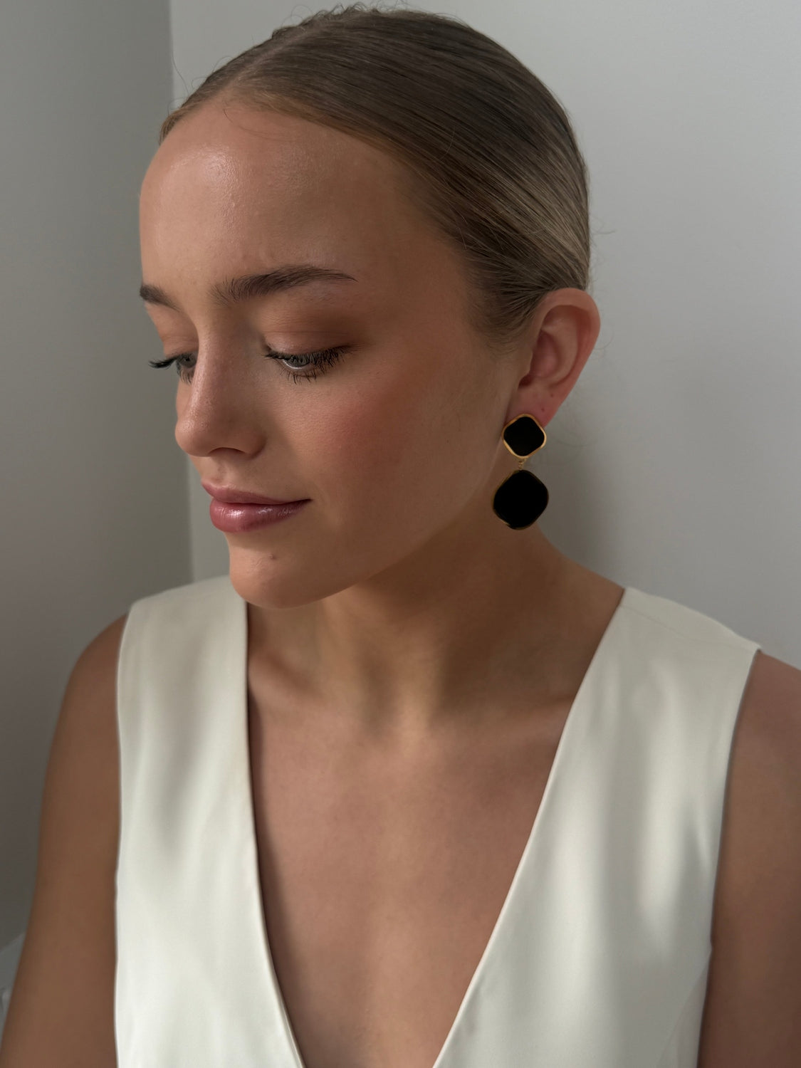 Calla - Black Gold Statement Earring