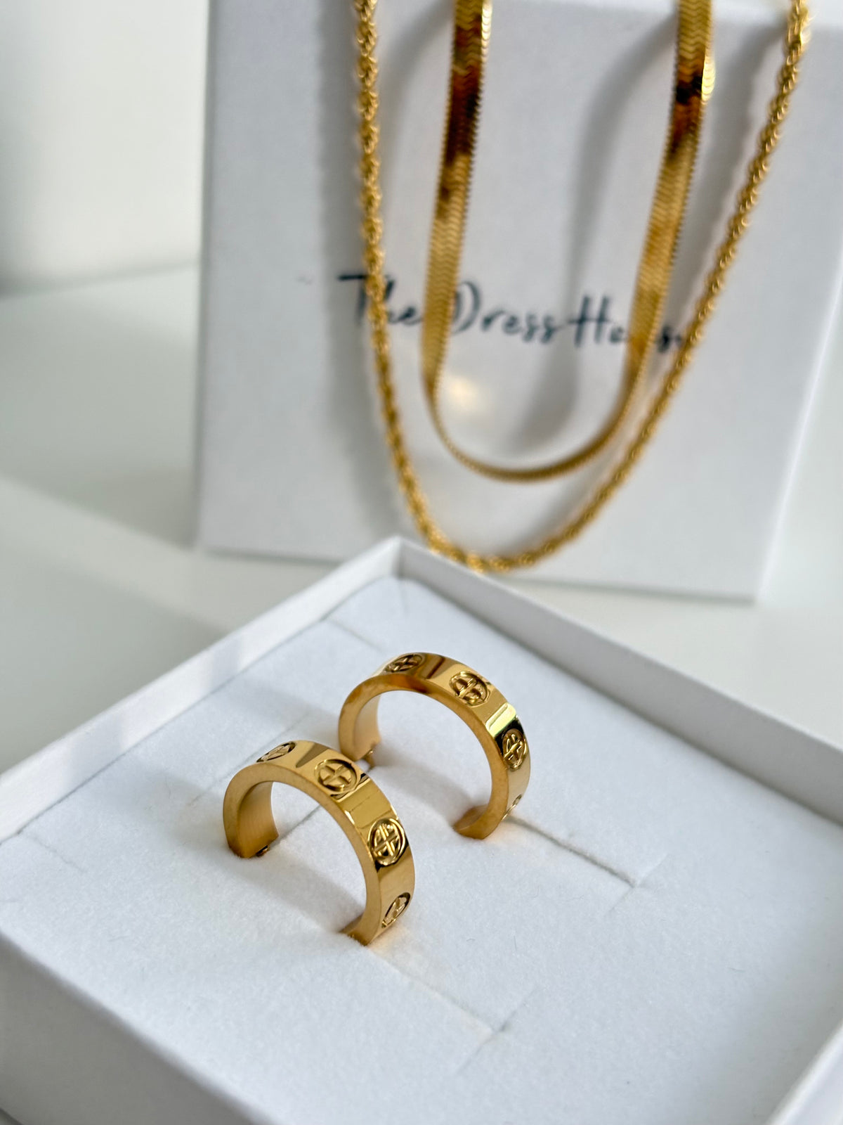 Dress House Gift Box 49 - Gold Necklace Earring