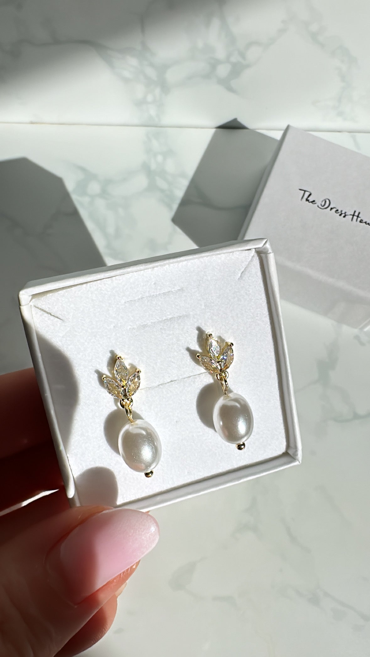 Hayley - Gold Pearl Earring