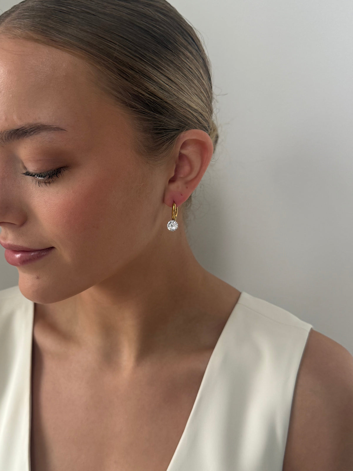 Phoebe - Gold Hoop Earring