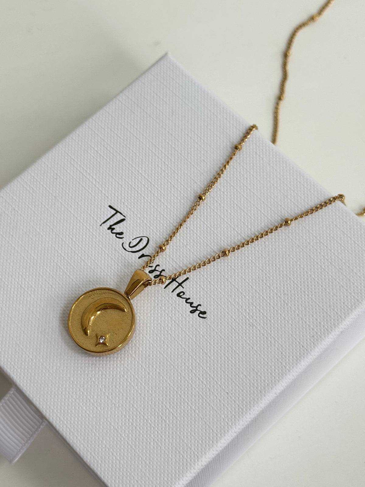 Cliona - Gold Sun Star Necklace