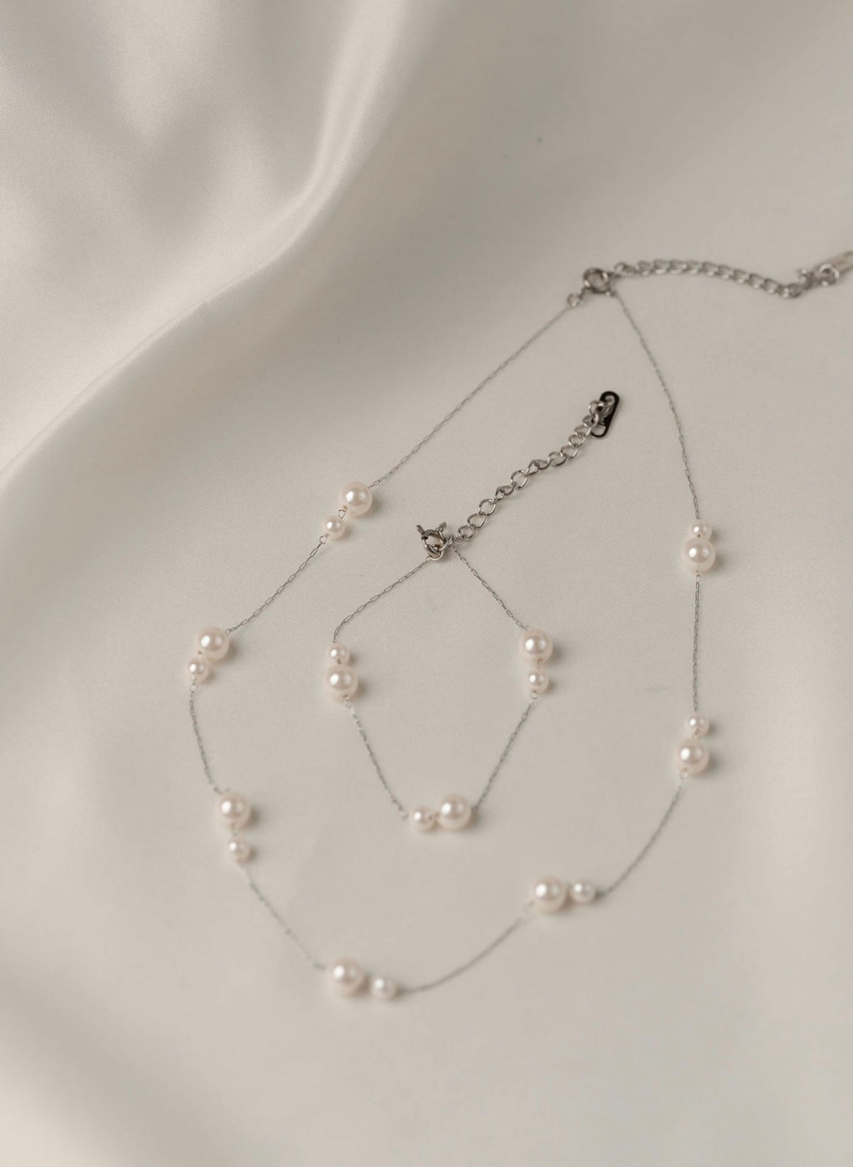 Daisy - Silver Pearl Bracelet Necklace Set