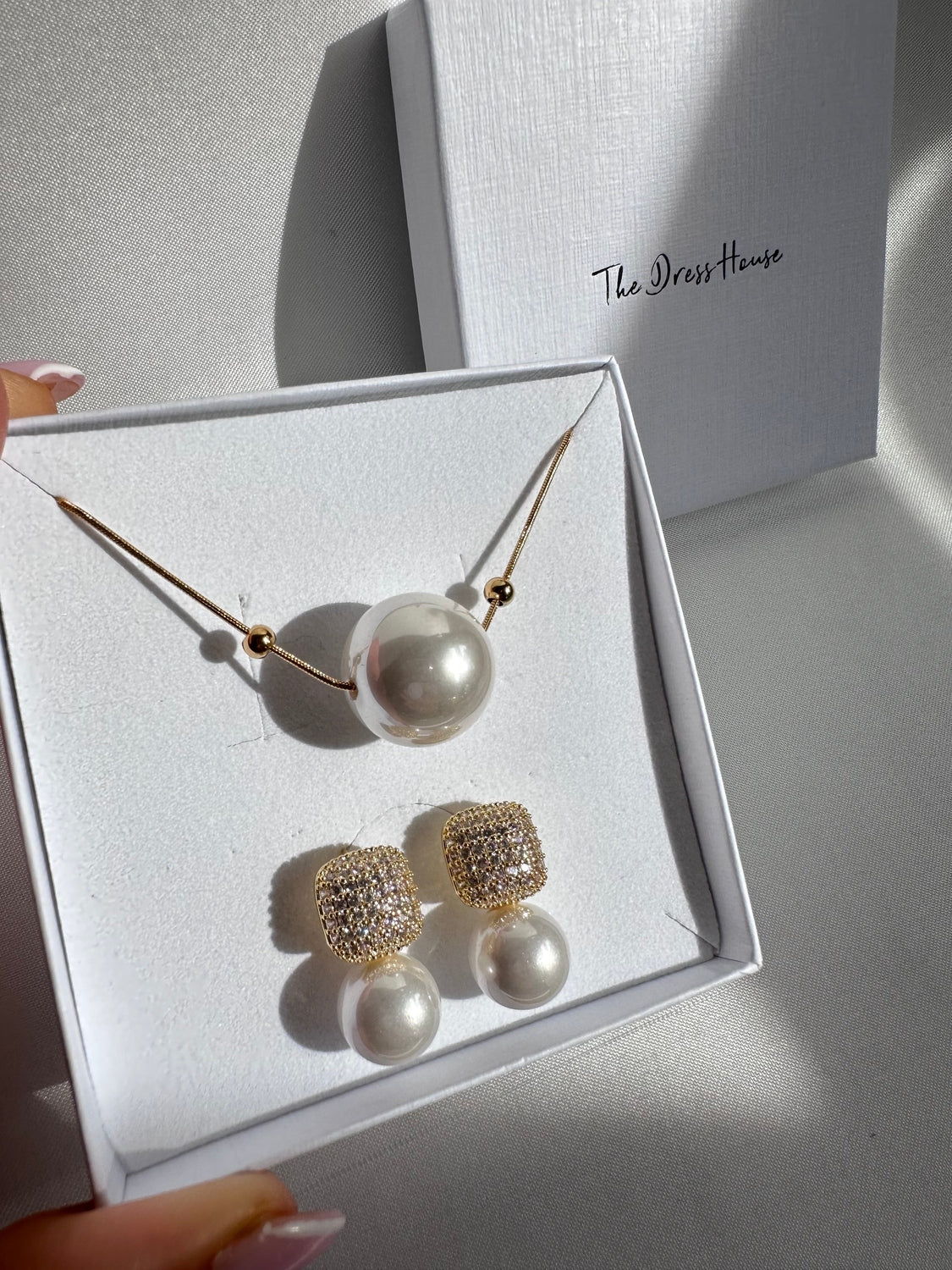 Jill Hanna - Pearl Gold Necklace Earring Gift Set