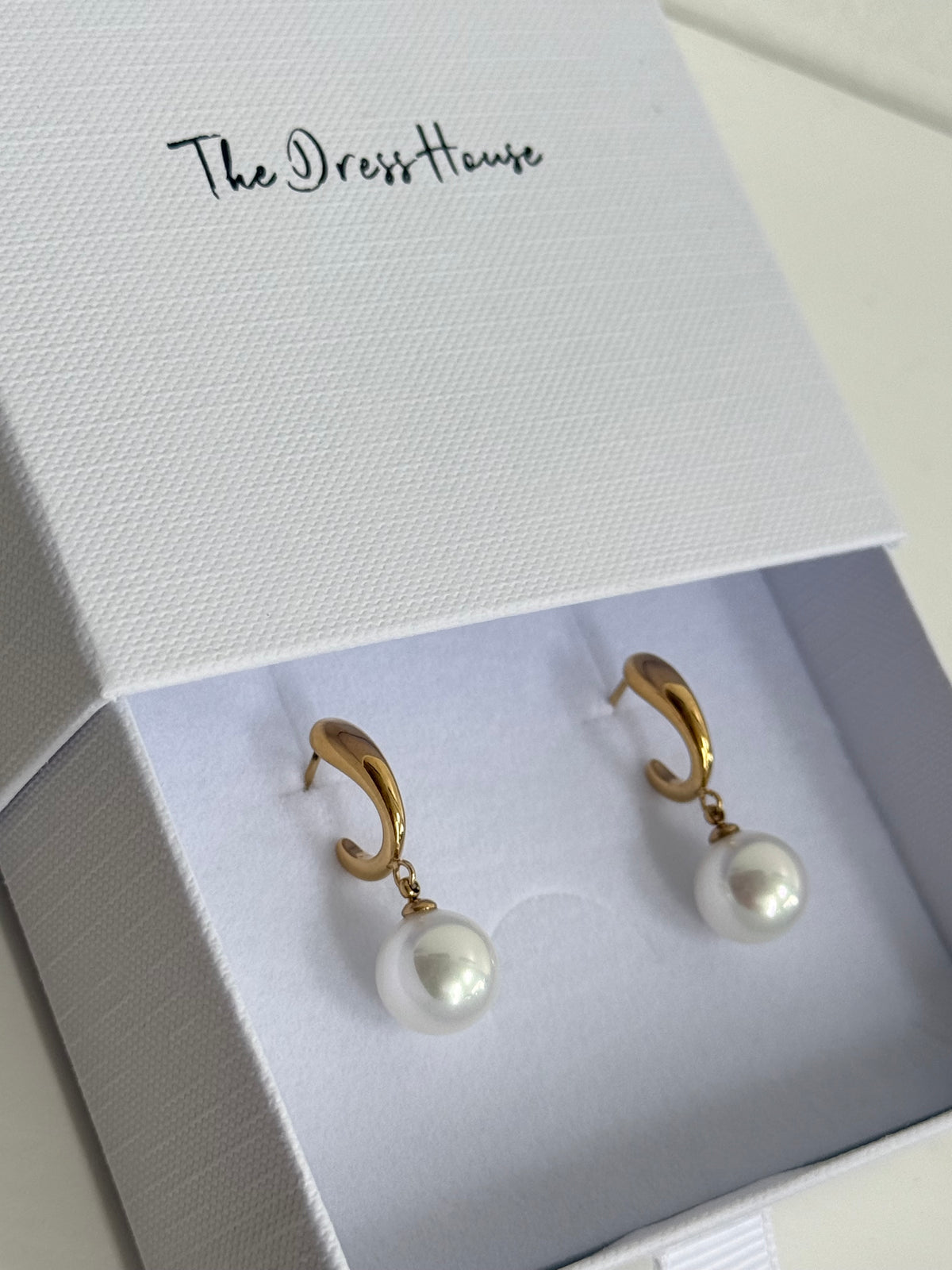 Demi - Gold Pearl Earring