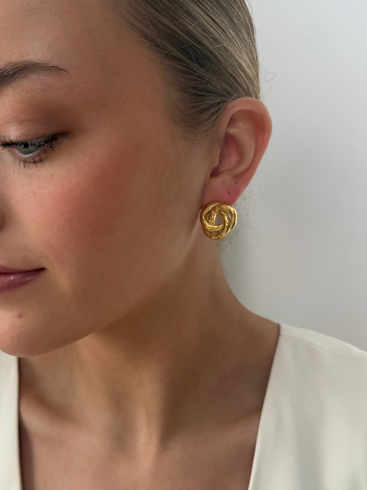 Charli - Gold Earring