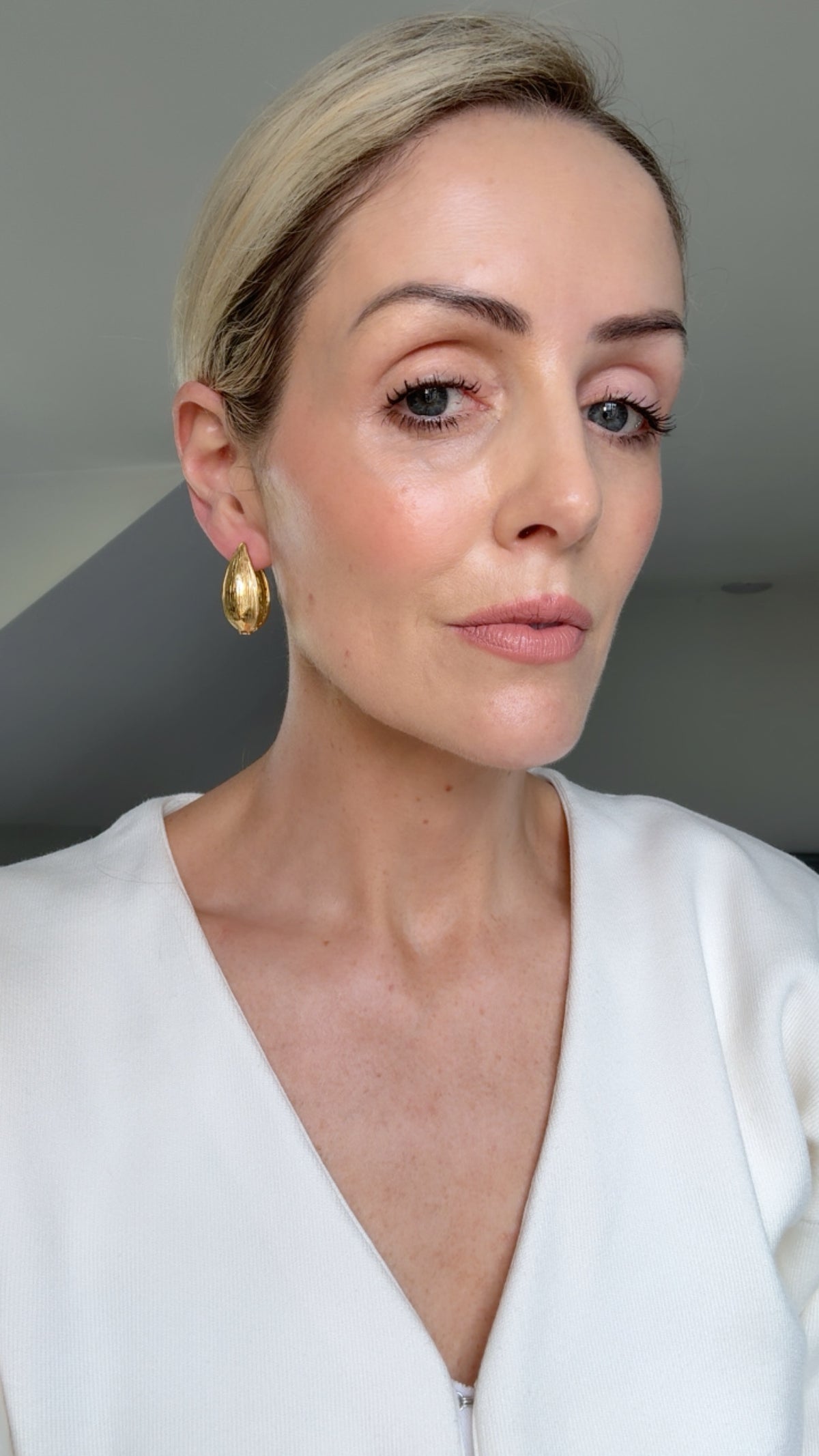 Emma - Gold Hoop Earring