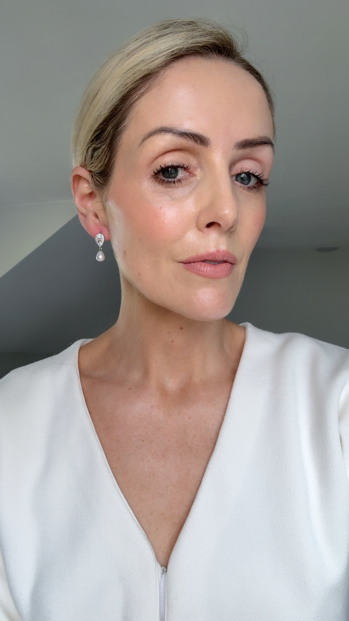 Rachel - Silver Pearl Earring