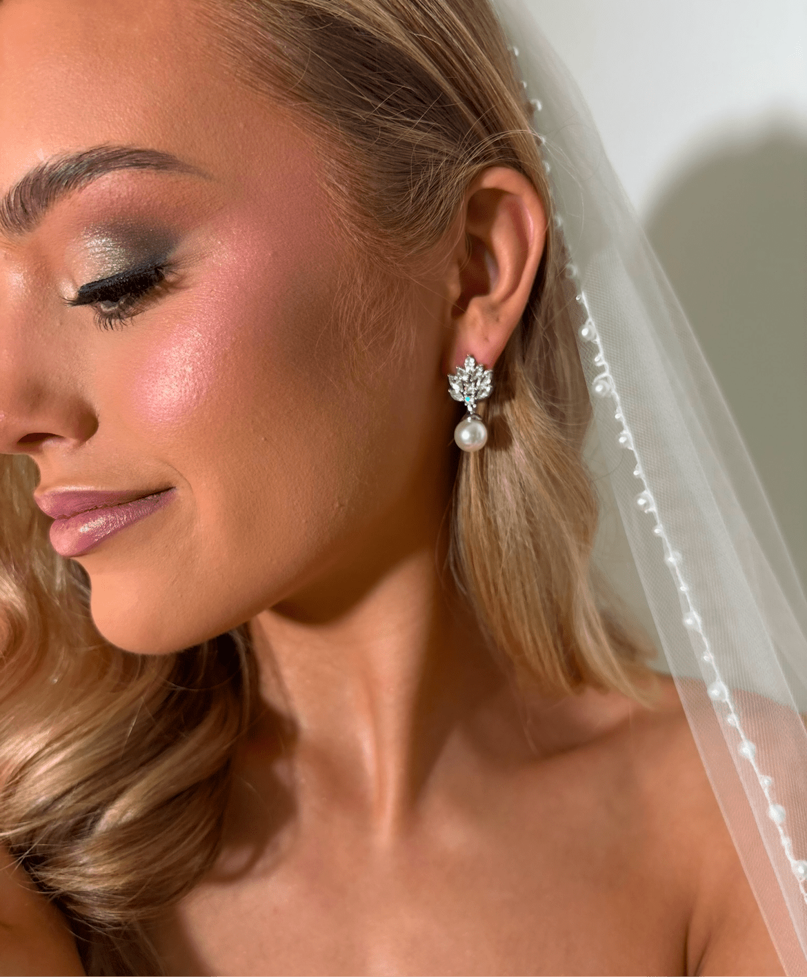 Maisy - Silver Pearl Earring