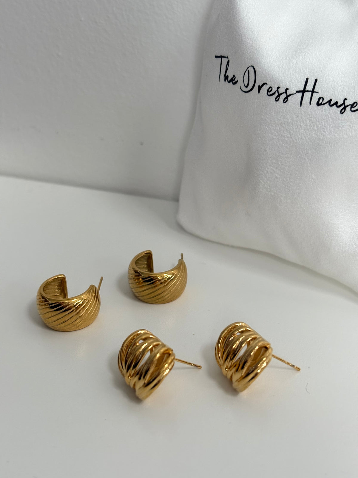 Dress House Gift Set 68 - Gold Hoop Earring