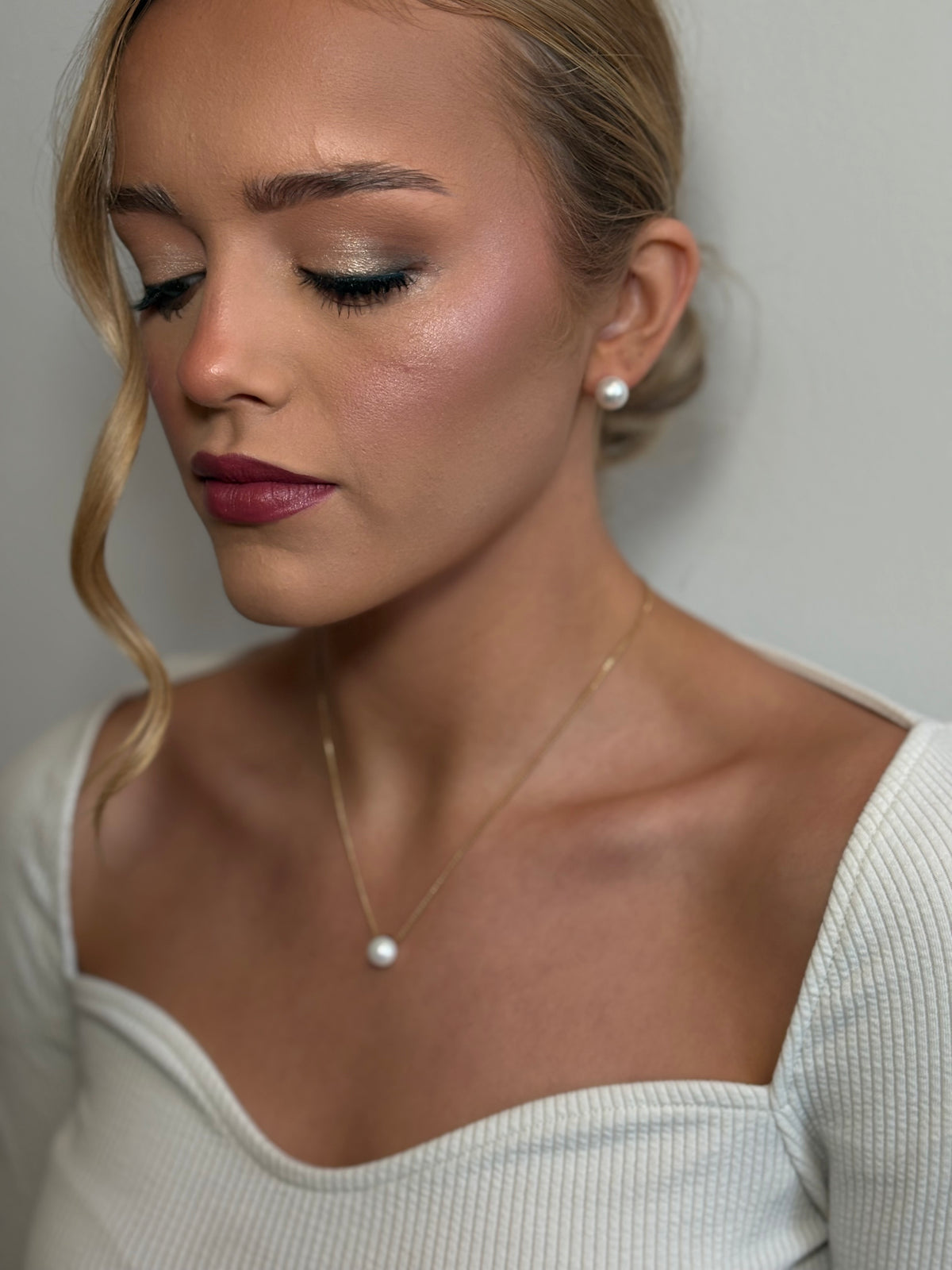Lydia - Gold Pearl Necklace