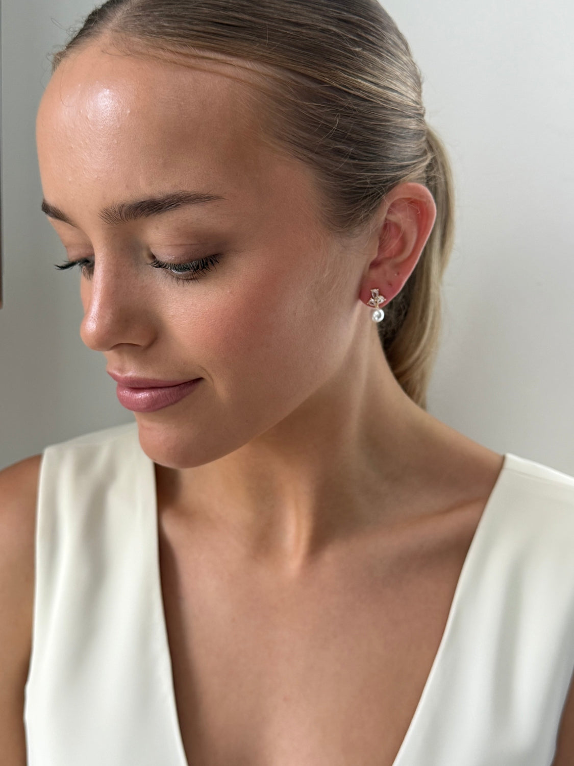 Olivia Daisy - Gold Pearl Bracelet Earring Set