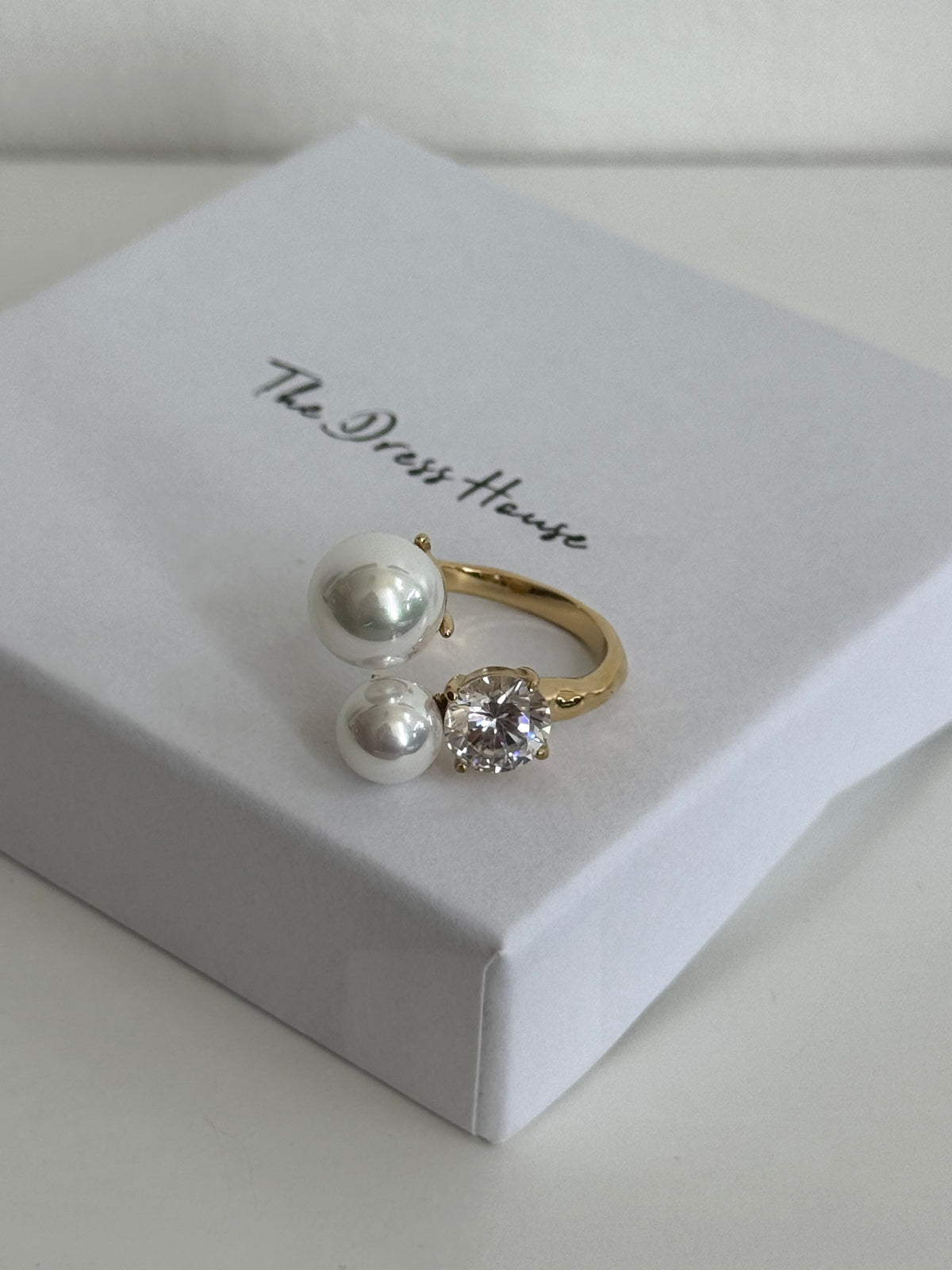 Alex - Gold Pearl Adjustable Ring
