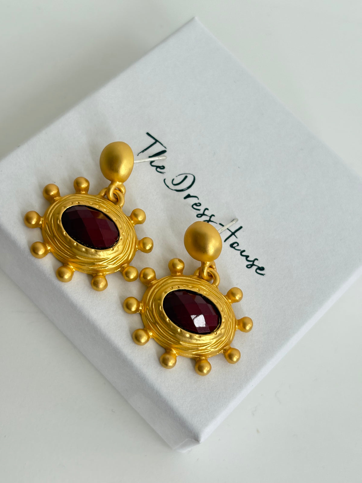 Sinnita - Gold Burgundy Earring