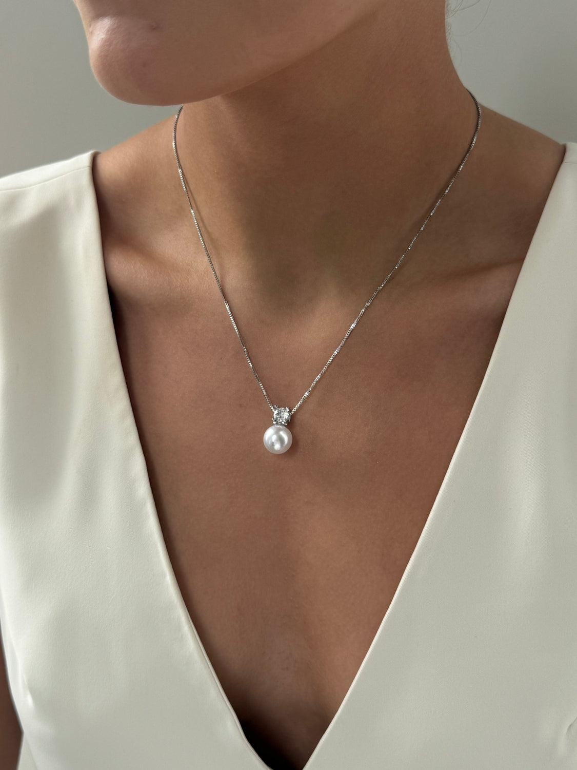 Millie - Silver Pearl Necklace
