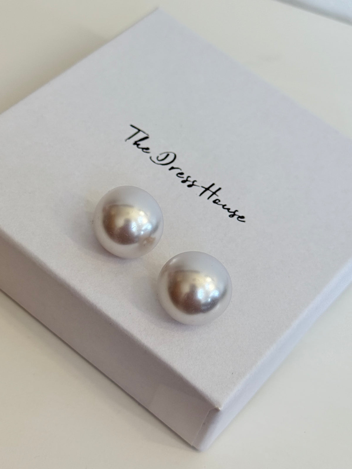 Olive - Gold Pearl Clip On Earring