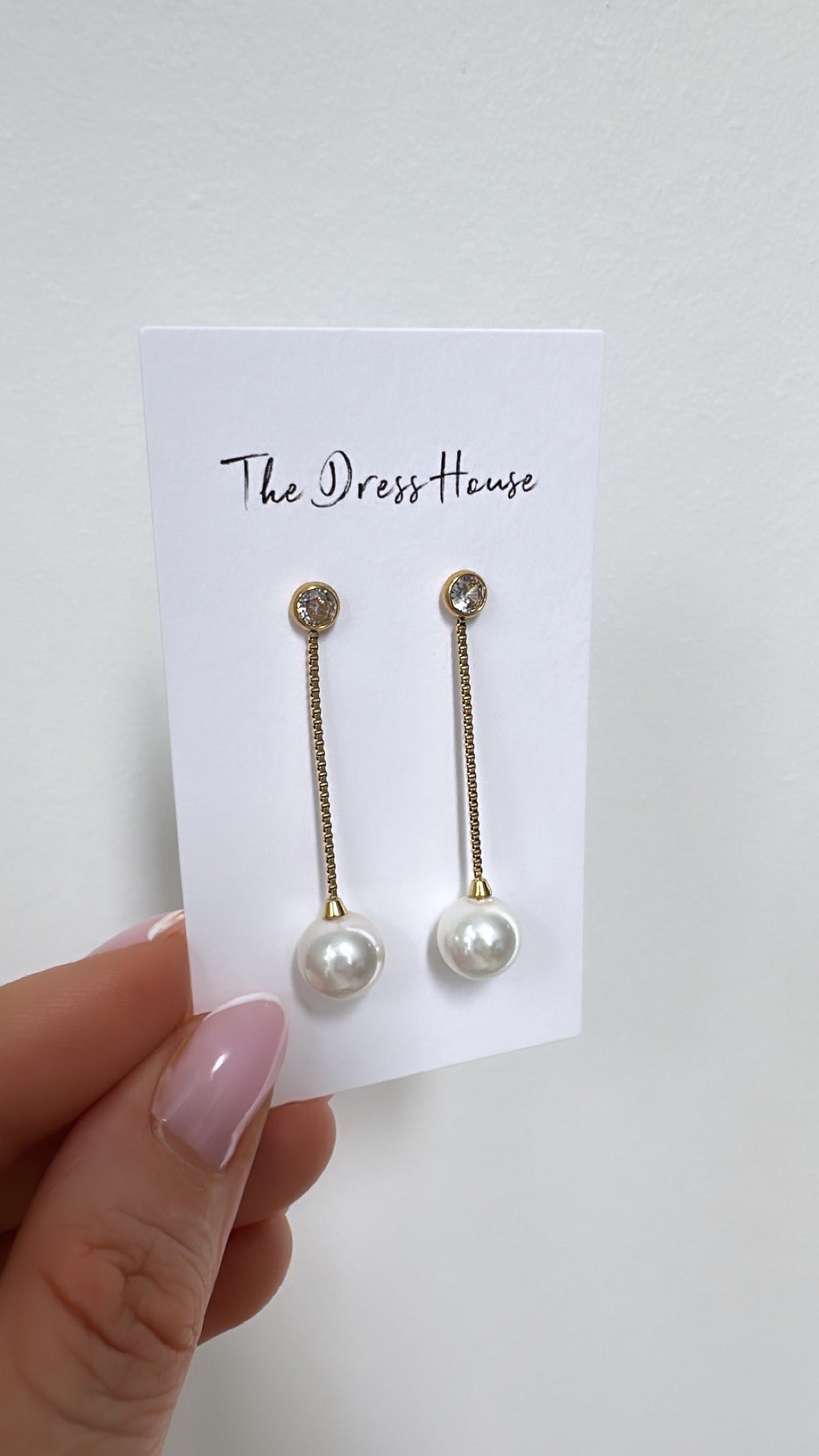 Laura - Gold Pearl Earrings