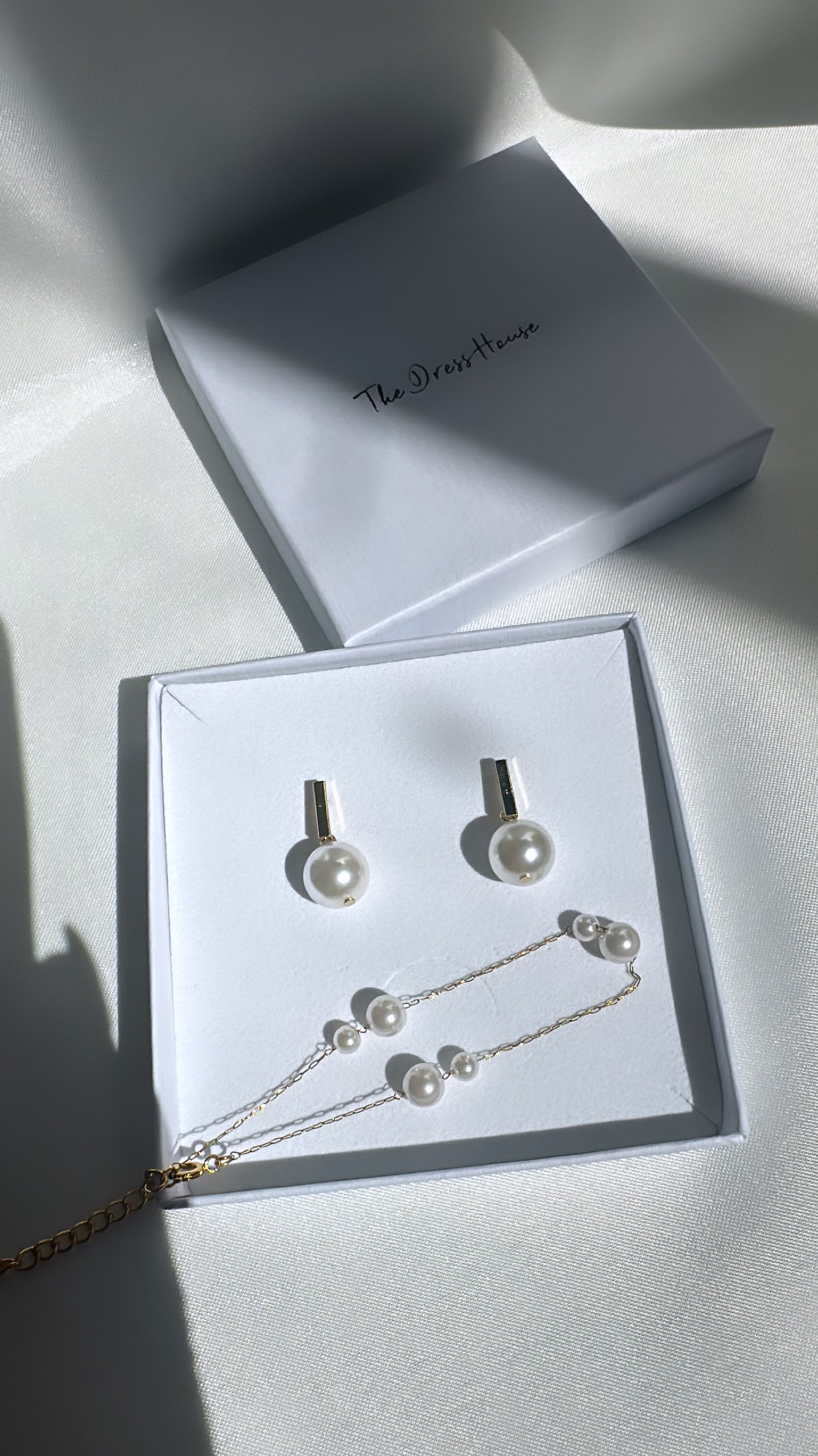 Heidi Daisy - Bracelet Earring Gold Pearl Set