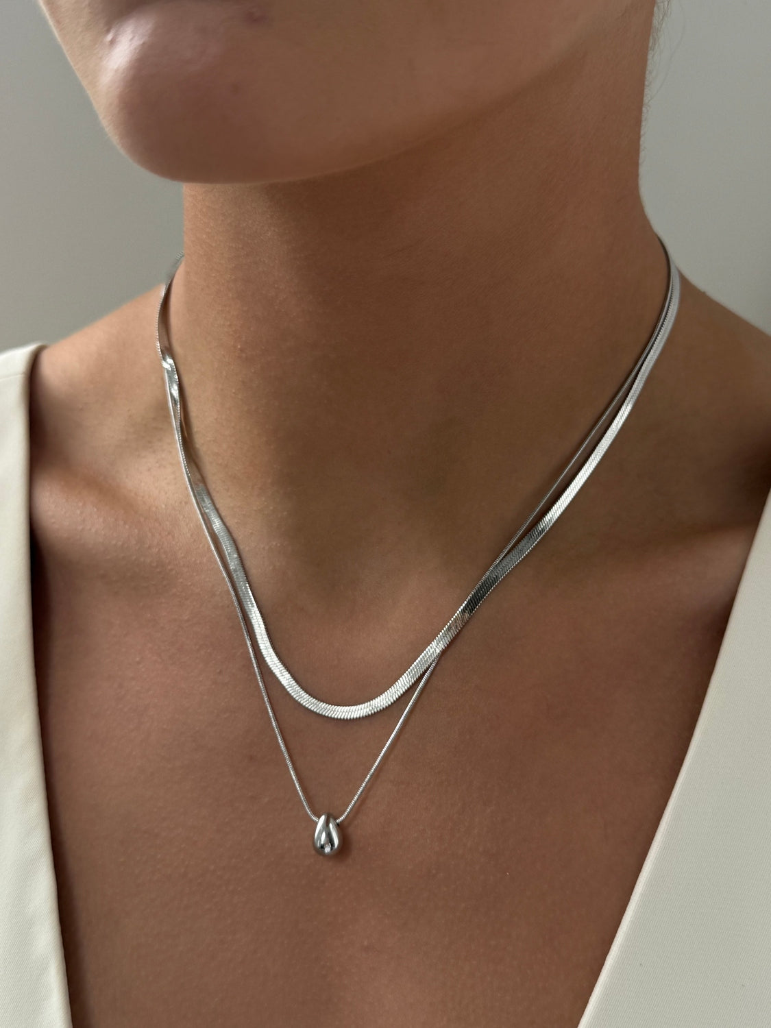 Annie - Silver Layer Necklace