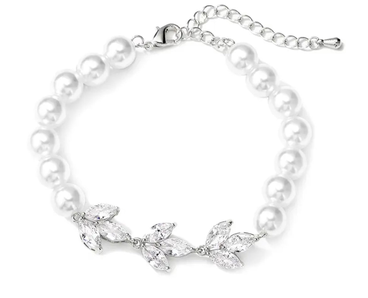 May pearl bracelet 