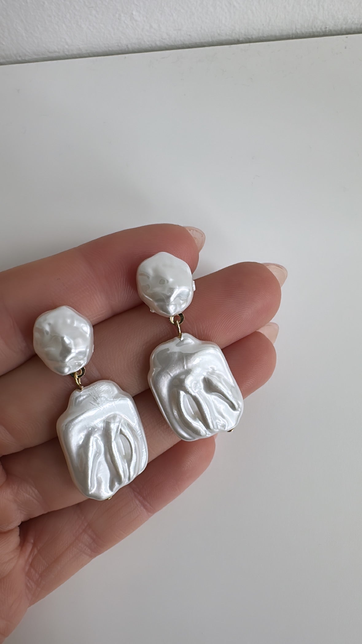 Zia ivory earring 
