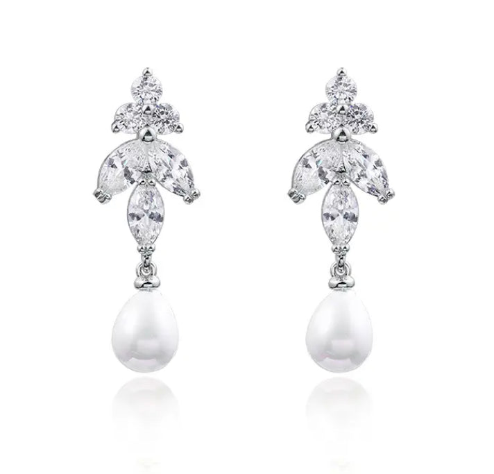 Becki pearl drop