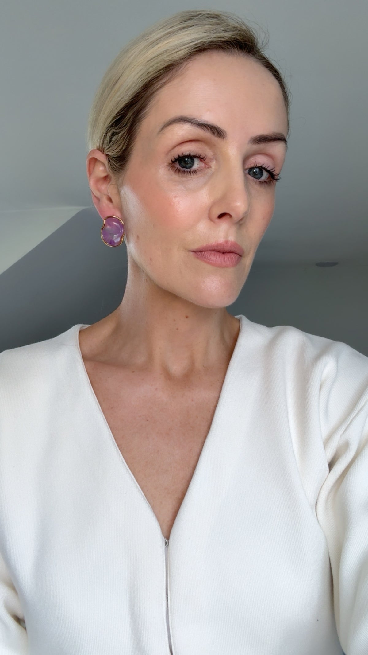 Nikki - Gold Lilac Purple Earring