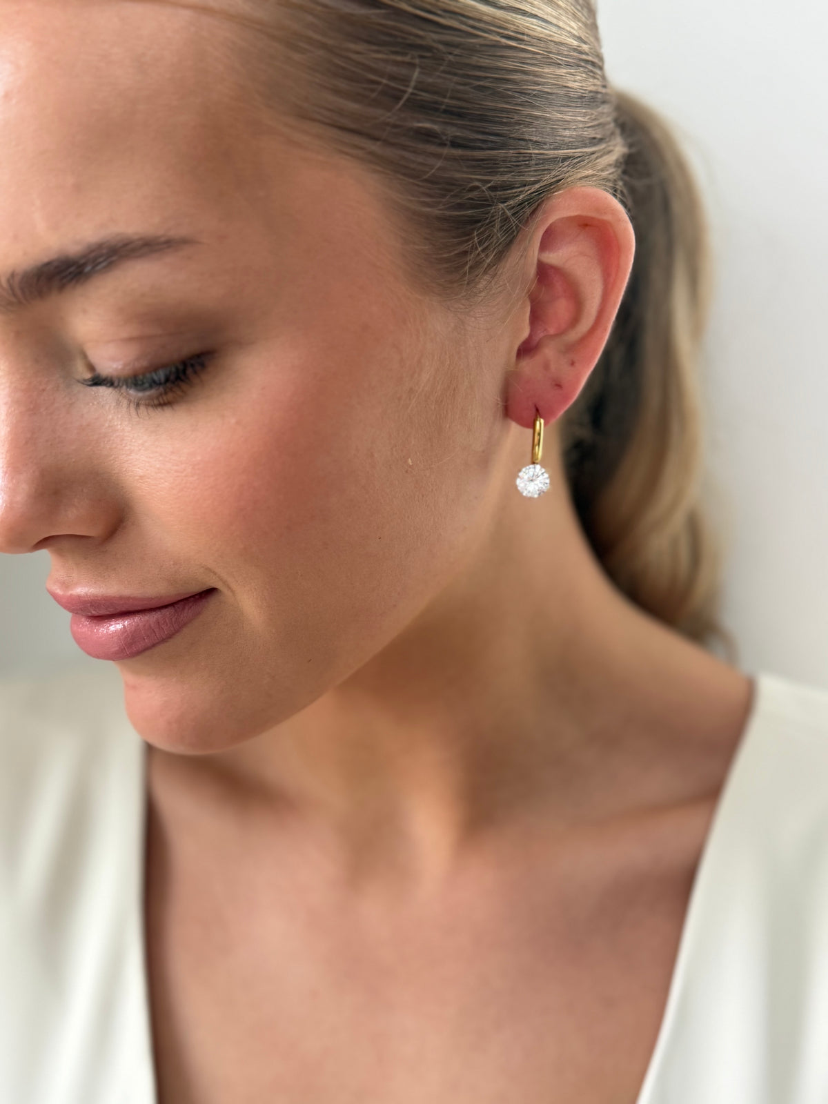 Phoebe - Gold Hoop Earring