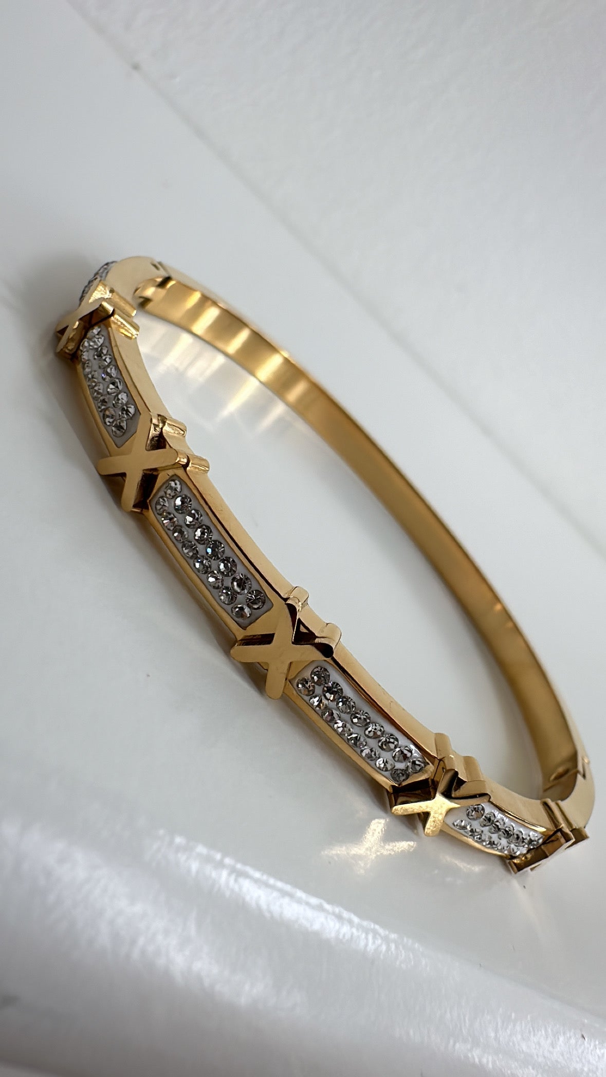 Rosy - Gold Diamanté Bangle